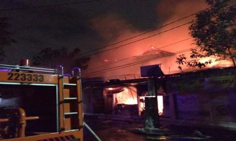 Kebakaran di jalan Gatsu IV sebelah utara hotel Niki Denpasar