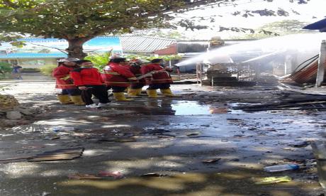 Kebakaran di jalan pelabuham benoa  denpasar