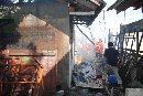 Rumah Kos-Kosan Perkomplekan Tasikmalaya di Jl. Pulau Misol Ludes Terbakar