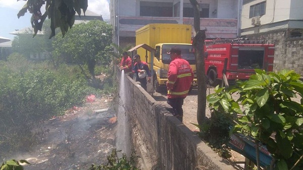 Kebakaran di Jalan Kargo Permai