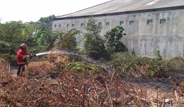 Kebakaran di Jalan Gunung Soputan