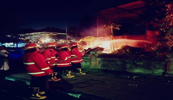 Kebakaran di Jalan Kamboja