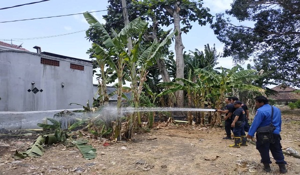 Kebakaran di Jalan Ahmad Yani Utara
