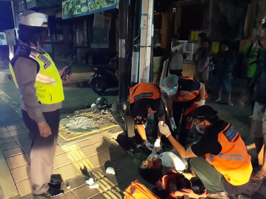 Kecelakaan Lalu Lintas di Jalan Hangtuah