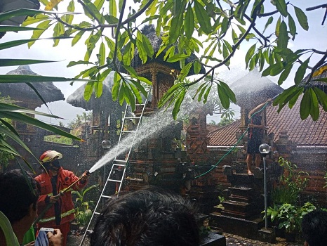 Kebakaran di Jalan Ratna