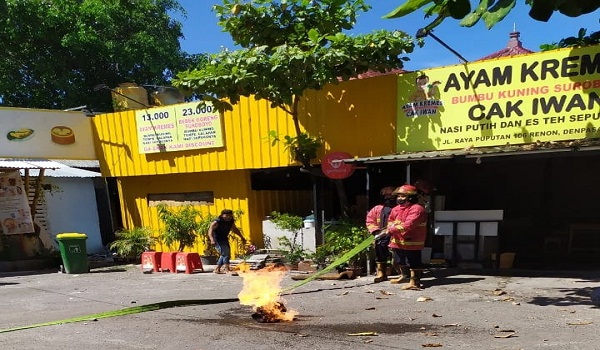 Kebakaran di Jalan Puputan Renon
