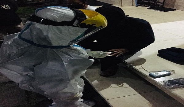 Pemeriksaan pasien sakit di Jalan Gunung Andakasa
